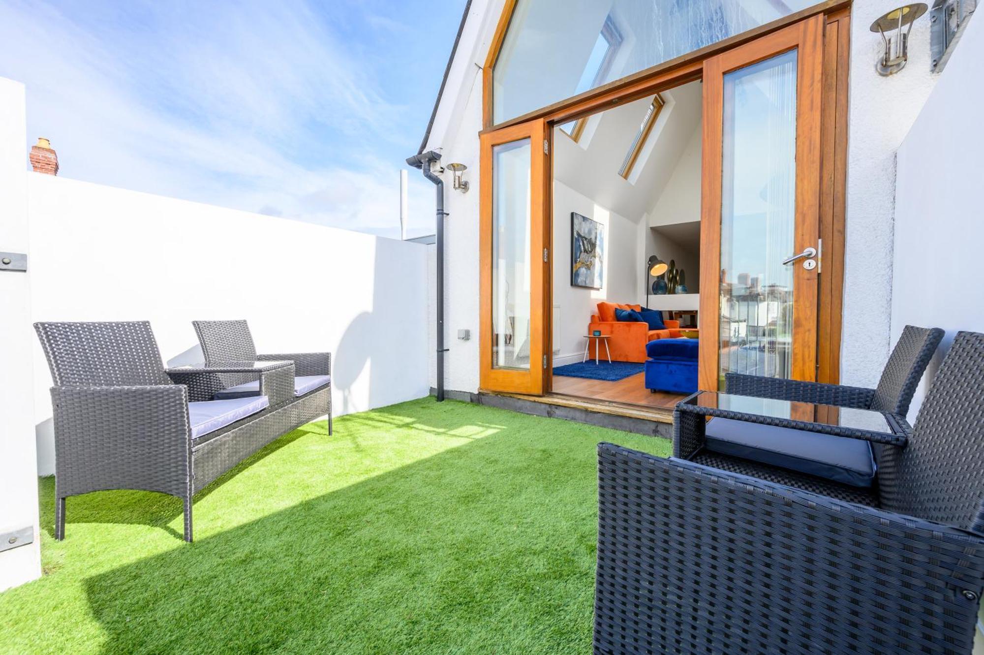 카디프 Llandaff Lofts By Ty Sa - 2 Bed With Terrace - Wifi 아파트 외부 사진