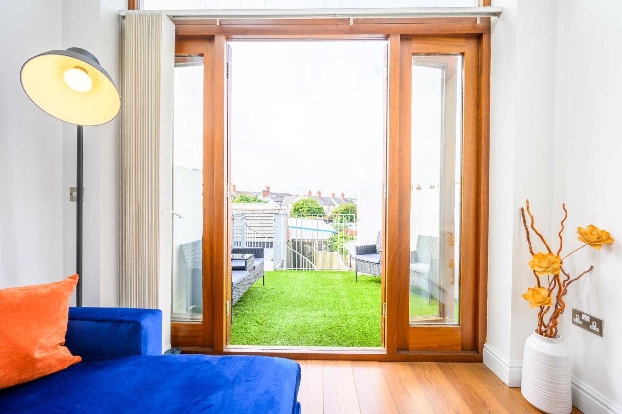 카디프 Llandaff Lofts By Ty Sa - 2 Bed With Terrace - Wifi 아파트 외부 사진