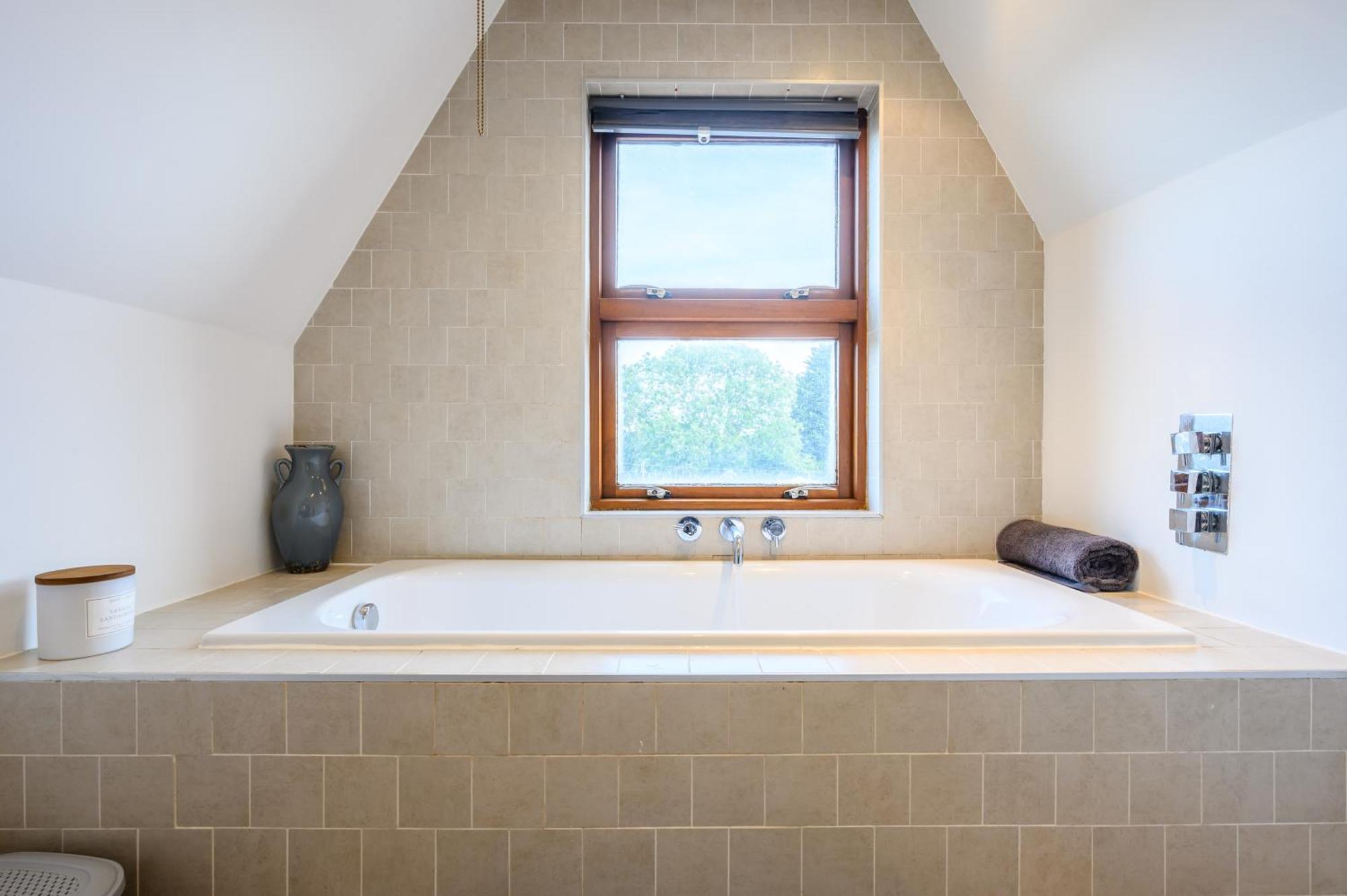 Llandaff Lofts - 2 Bed - Terrace - Wifi 카디프 외부 사진