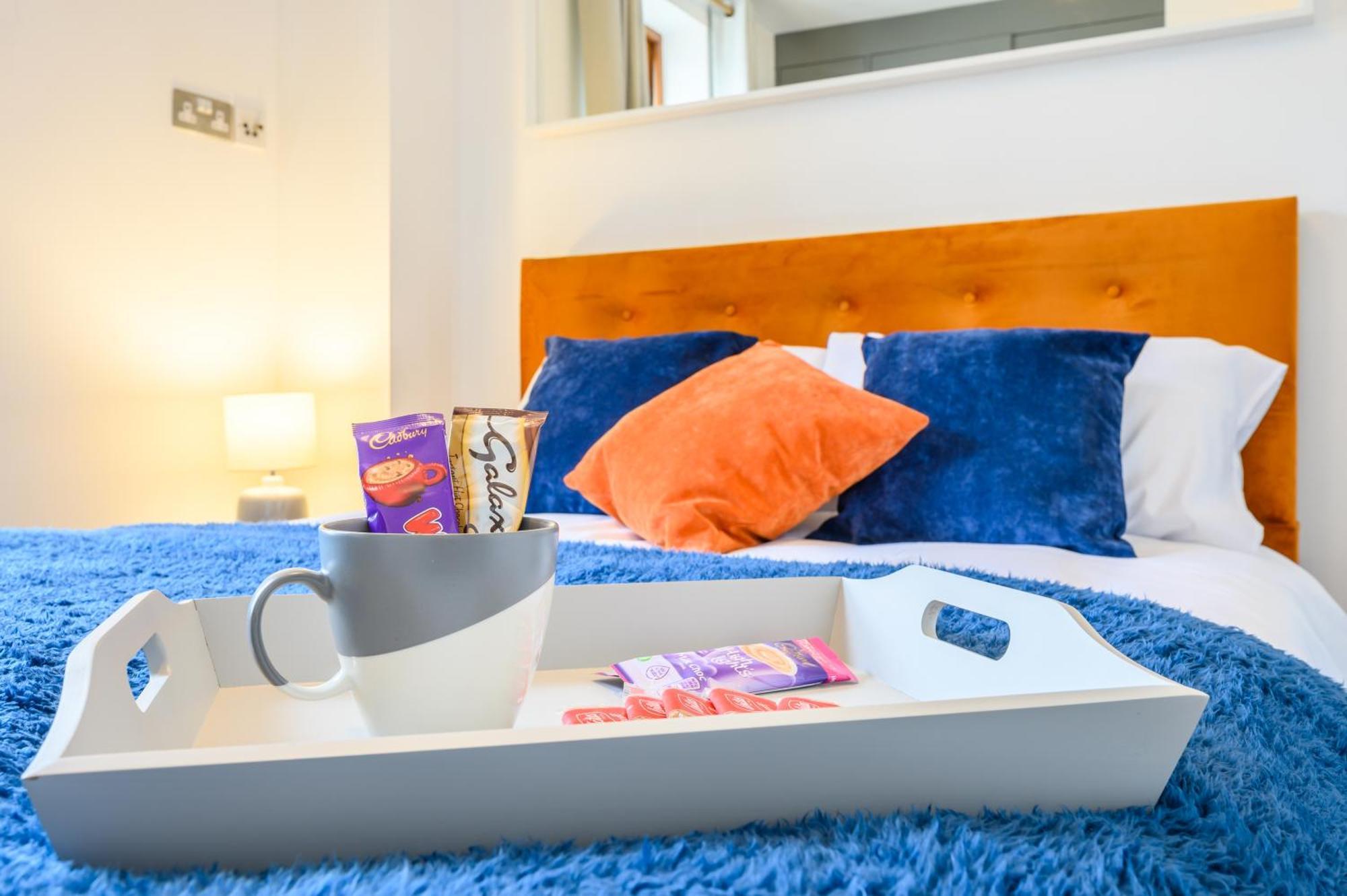 Llandaff Lofts - 2 Bed - Terrace - Wifi 카디프 외부 사진
